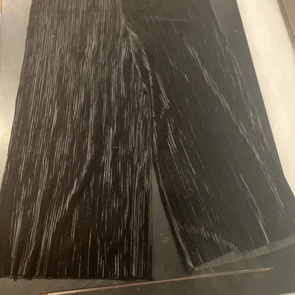 *SOLD* ASOS NEW black velvet gauchos - Picture 2 of 3